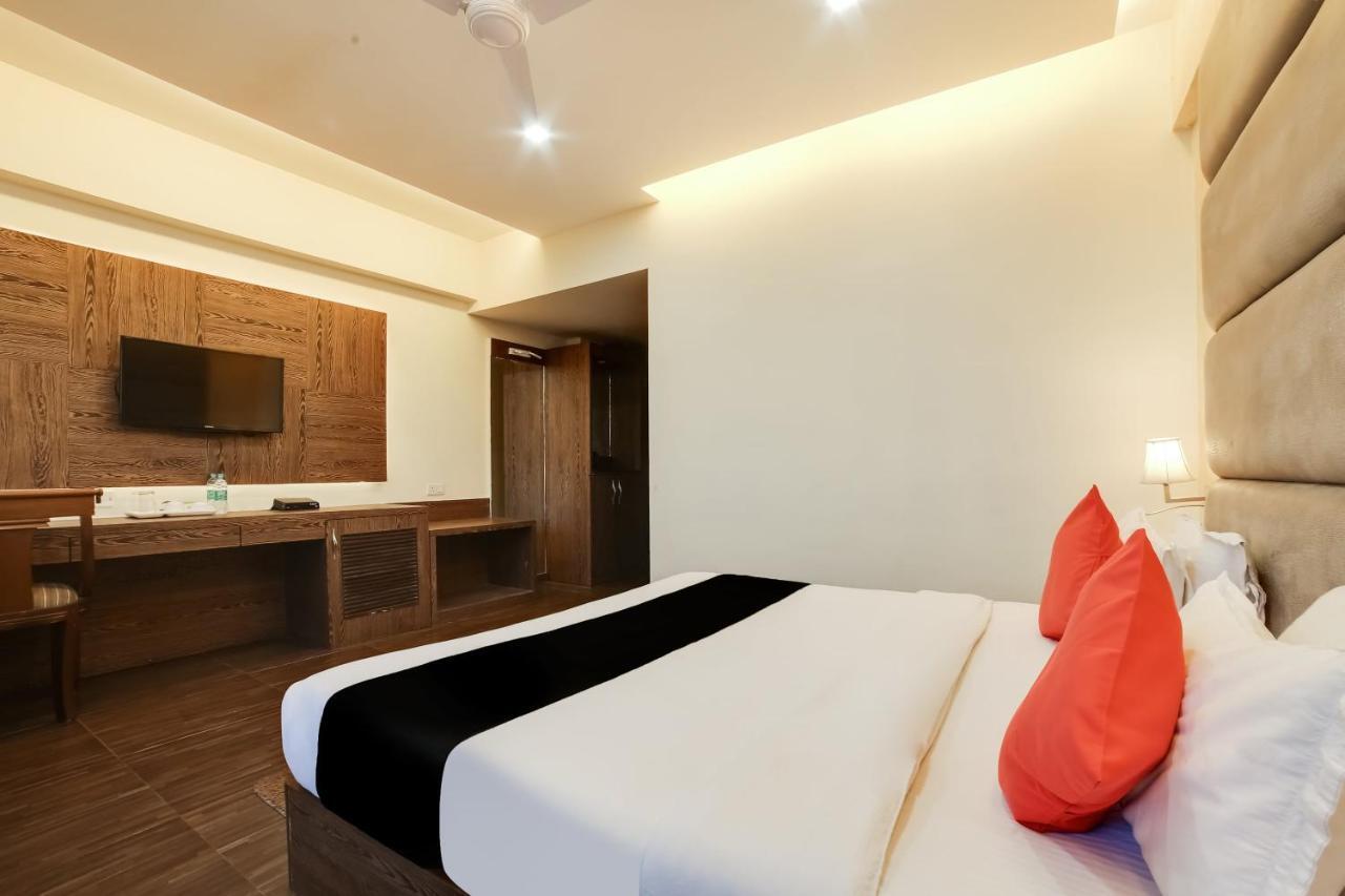 Capital O 61351 Waii International Bhalukpung Ngoại thất bức ảnh