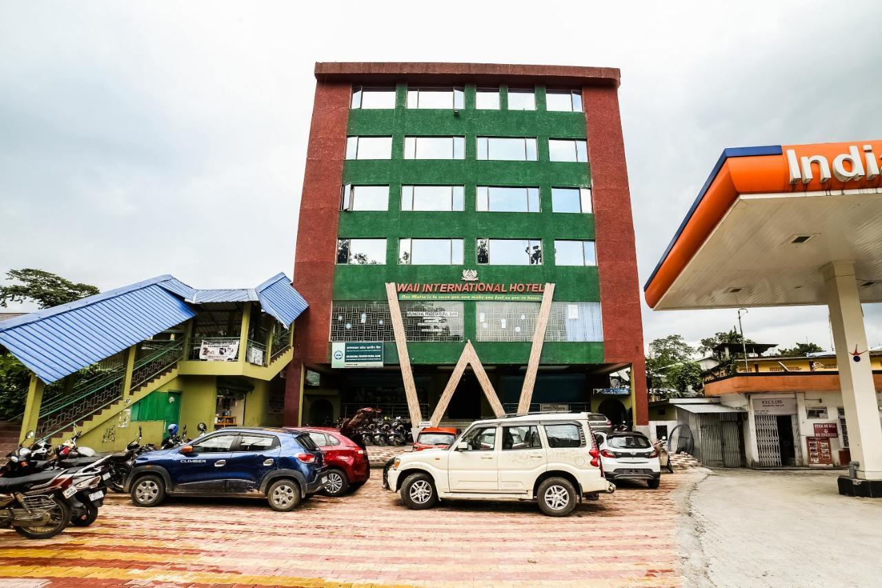 Capital O 61351 Waii International Bhalukpung Ngoại thất bức ảnh